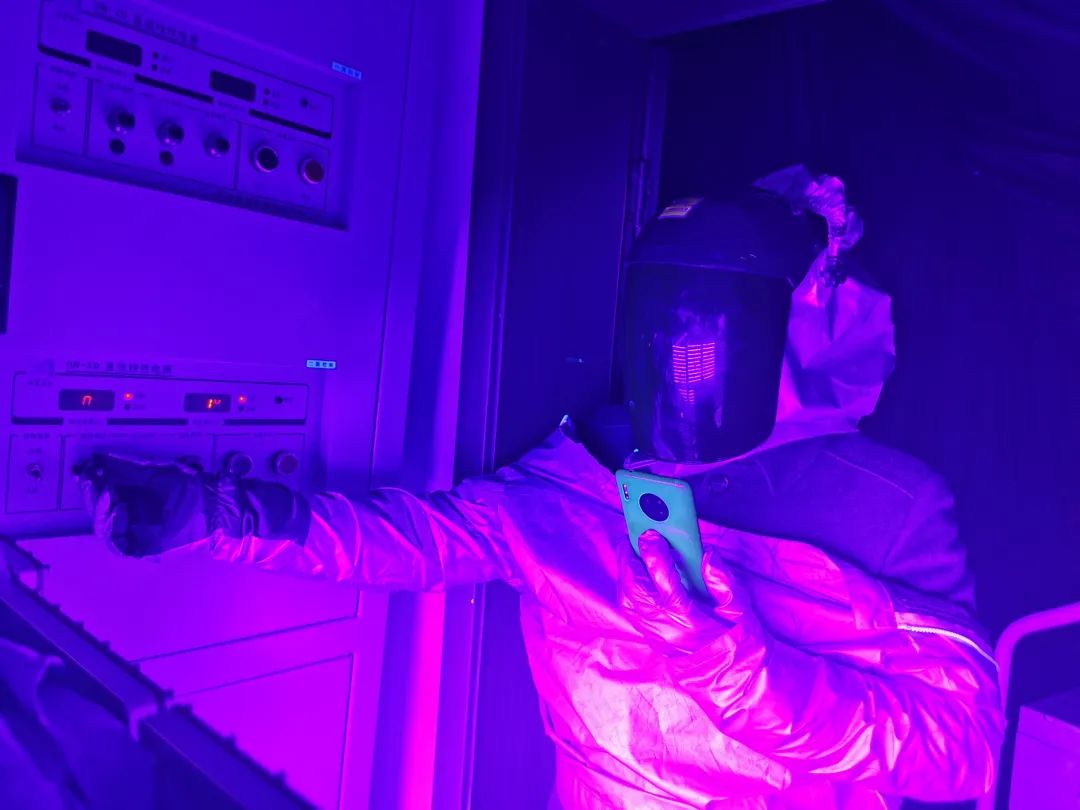 西安光机所光子功能材料室顺利完成“LED激励光源系统”项目验收任务