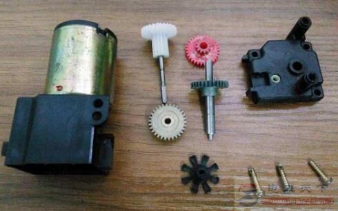 怎么拆卸直流电动机？