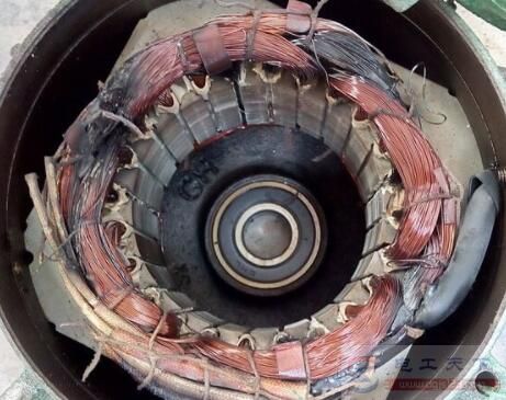 电动机运行中冒烟怎么办？