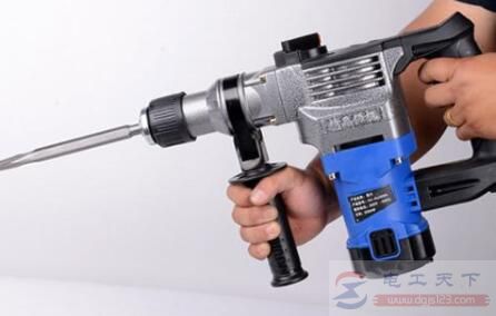 电锤电机旋转但钻头不冲击或冲击力减弱怎么办 电锤电机旋转但钻头不冲击或冲击力减弱怎么办