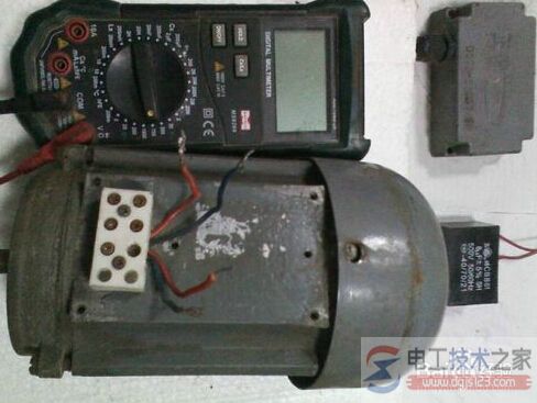 单相交流电动机怎么反转，单相交流电动机反转实物接线图