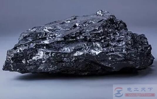 石墨作电极材料是正极还是负极 石墨作电极材料是正极还是负极