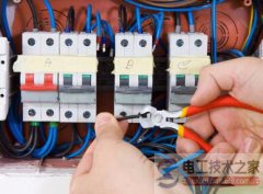 电气设备故障的直观检查法：不通电观察法和通电观察法