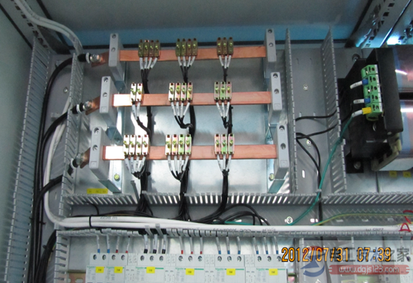 电气成套自动化控制柜的配置规范实例