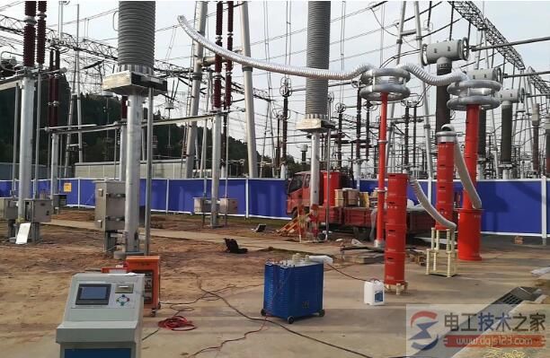 变频串联谐振试验装置的工作原理