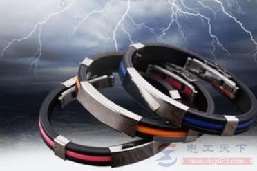 静电方面的违规操作有哪些 静电方面的违规操作有哪些