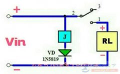 一例继电器构成的电源极性接反保护电路