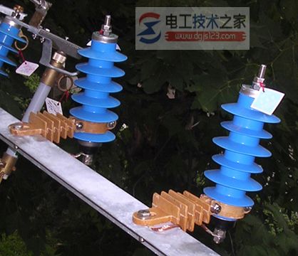 避雷器图片及电气符号