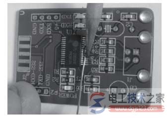 贴片电子元器件焊接工具与技术要点