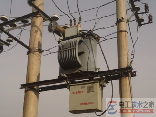 变压器是什么，变压器铁芯与线圈怎么工作的