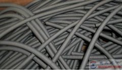 压接法接电炉丝的操作过程