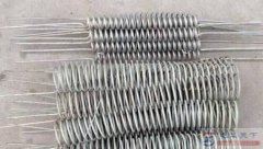 旋接法接电炉丝的操作过程