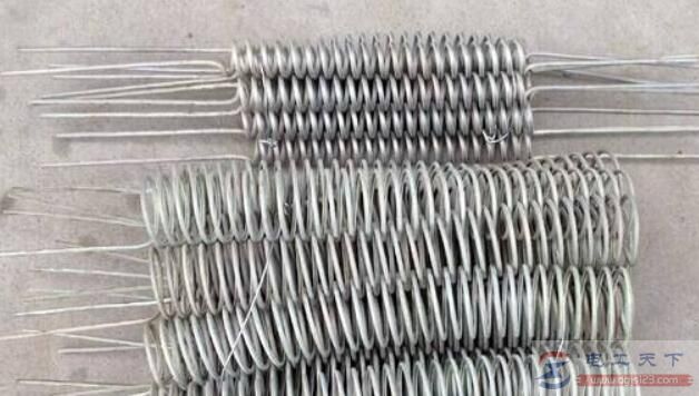 旋接法接电炉丝的操作过程