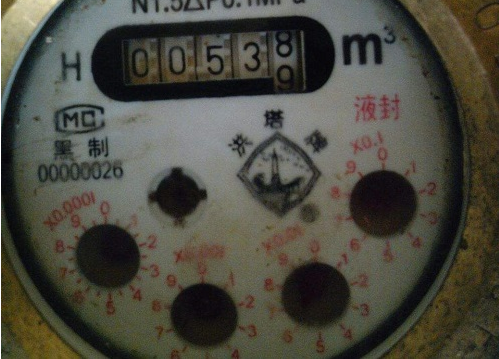自来水水表冻坏了怎么修理？