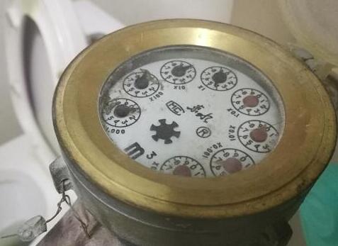 水表上数字代表什么,5位数4黑1红水表怎么看 水表上数字代表什么,5位数4黑1红水表怎么看