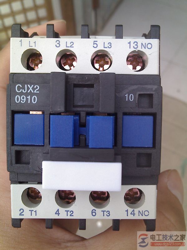 CJX2 0910交流接触器的接线方法图解