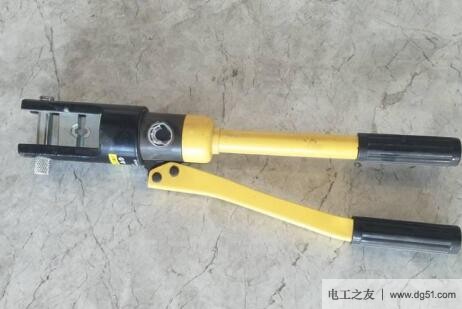 液压钳接线是否安全吗，护套难以确保不导电(很不安全)