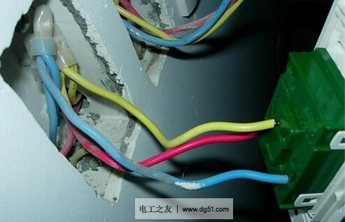 插座的接线孔排序方法，插座接线的常用规则