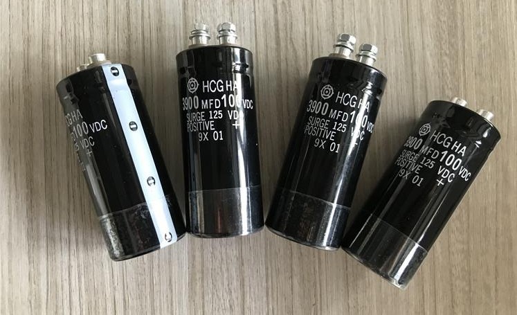 断电后电容怎么快速放电，电容器怎么充电放电