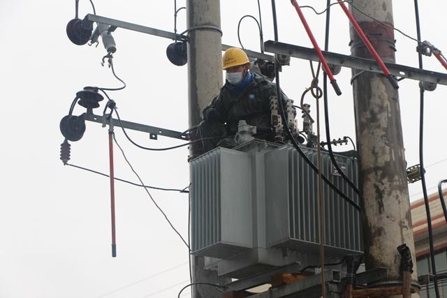 变压器保护装置有几种（变压器一般应装设哪些保护装置）