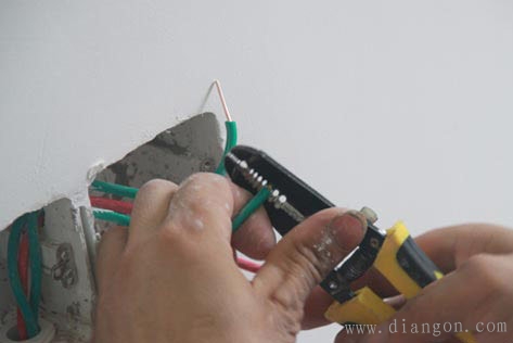 开关面板安装图解_开关插座安装图解