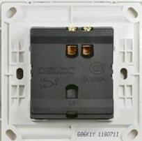 多地控制一盏灯开关安装接线方法图解