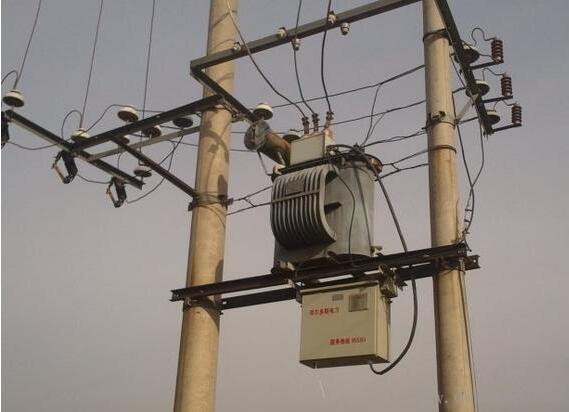 变压器出线端一般都是400v而三相电机额定电压为什么是380v