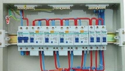 家用配电箱总闸选配漏电断路器还是空气开关