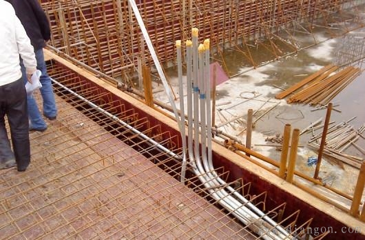 建筑施工线管预埋穿线管路堵塞如何避免