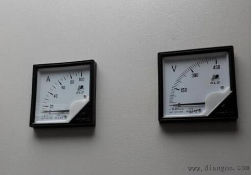 如何正确读取电柜上的电流表值 如何正确读取电柜上的电流表值