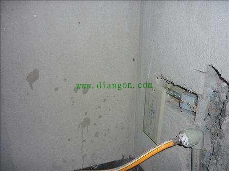 卫生间的“生命保护箱”等电位联结端子箱不要拆 关键时刻能救命的！