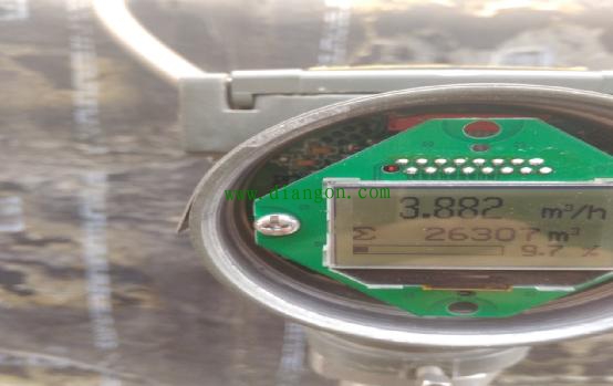 维修工作中大家一定要小心谨慎 再小心谨慎