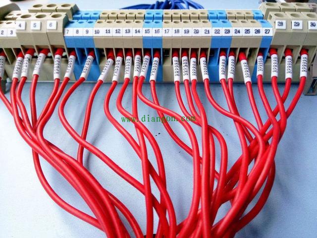 关于电气控制柜中线号管的常识:线号管的方向问题，你了解吗？