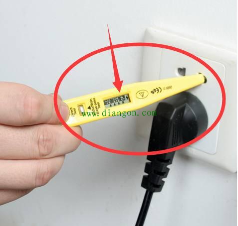 老电工师傅帮你解答:家里电线零线带电 老电工师傅帮你解答:家里电线零线带电