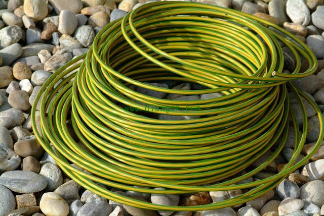 零线和地线直接接一块可以正常使用吗? 零线和地线直接接一块可以正常使用吗?
