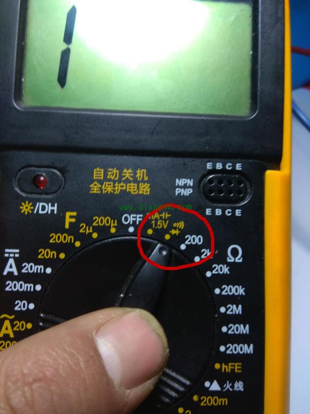 万用表测三极管放大倍数 万用表测三极管放大倍数