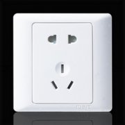 插座接线“左零右火上接地”