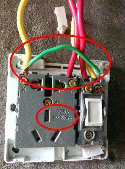 厨房用4平方电线如何接五孔10A插座?看看老电工是怎么做的 厨房用4平方电线如何接五孔10A插座?看看老电工是怎么做的