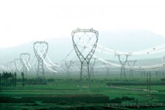 高压架空输电线路和高压电缆埋设于地下或敷设在电缆隧道中的区别