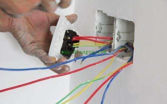 家庭电路改造中常见偷工减料做法及插座设置注意事项 家庭电路改造中常见偷工减料做法及插座设置注意事项