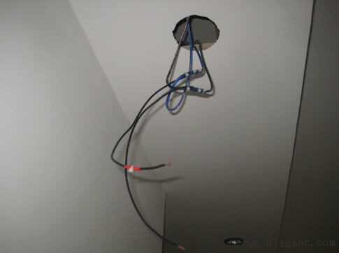 家装电工作业的一些技巧