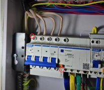 三相四线漏电保护器怎么接线图解_三相四线漏电保护器接线图