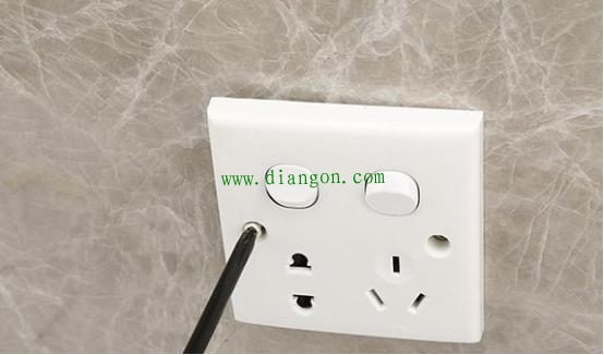 插座松动一般怎么处理？没想到老电工的法子这么简单管用！