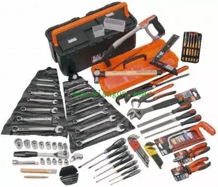 电工常用手动工具操作规范和使用技巧 看了受益匪浅！