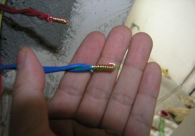 老电工来告诉你:家装相同截面积的软线和硬线该怎么选择? 老电工来告诉你:家装相同截面积的软线和硬线该怎么选择?