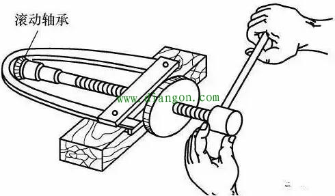 怎样拆卸电机轴承?电机轴承常用拆卸方法