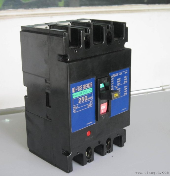 低压断路器图片_低压断路器图片内部结构_无熔丝开关/无熔丝断路器