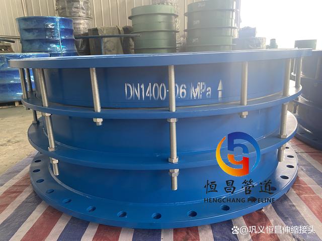 dn100套管伸缩器三个基本过程