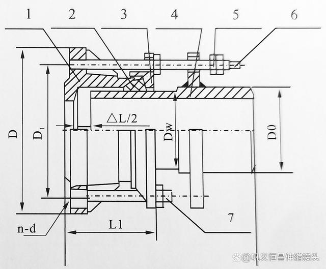 dn100钢制伸缩器的安装介绍