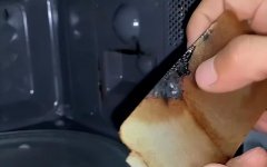 美的微波炉出现火花和冒烟,如何处理?